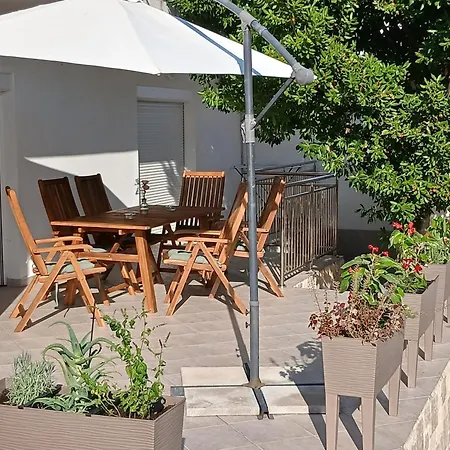 公寓 Near Center - Free Parking - Private Terrace 