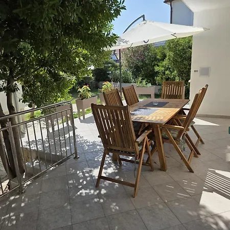 Near Center - Free Parking - Private Terrace 