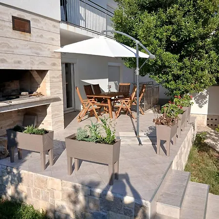 아파트 Near Center - Free Parking - Private Terrace 